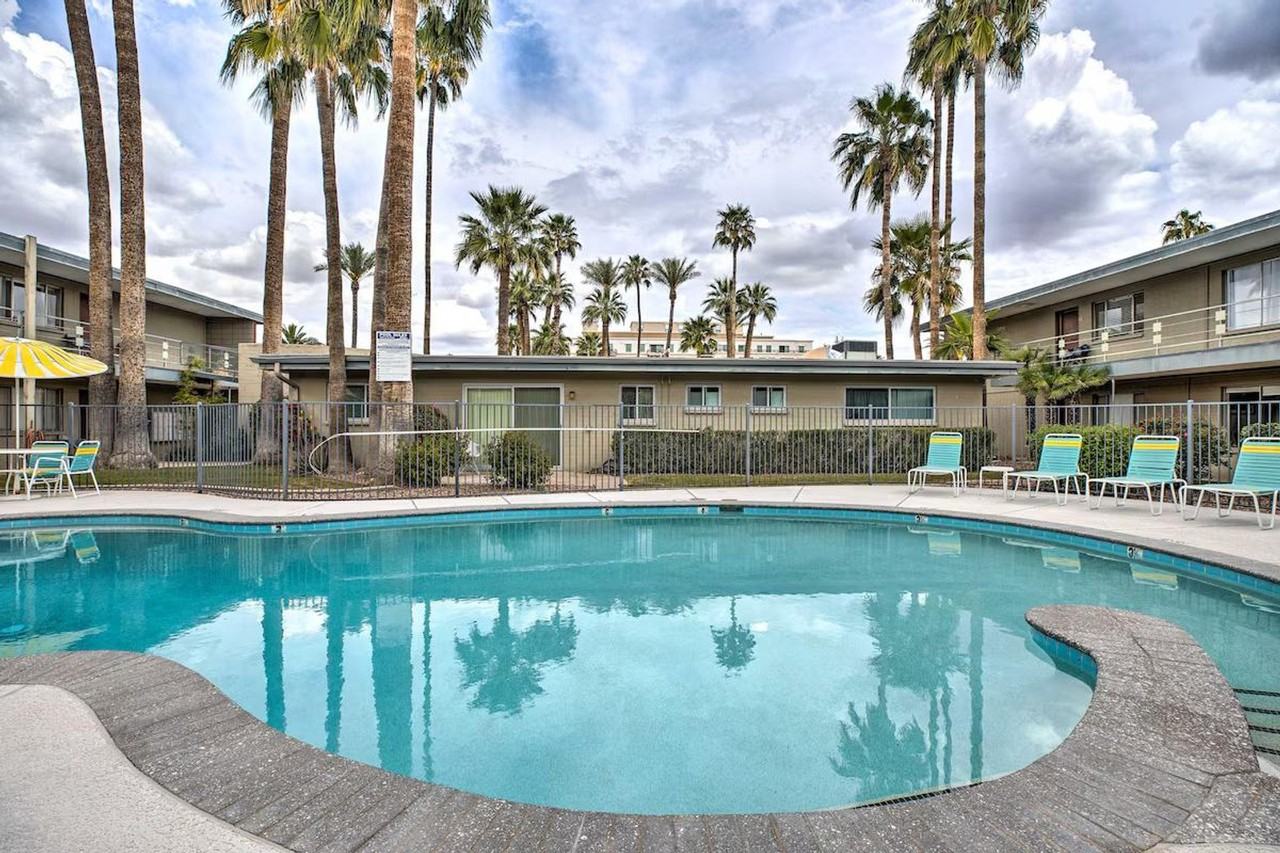 6805 E 2nd St #1385687P - Photo 3 of 29