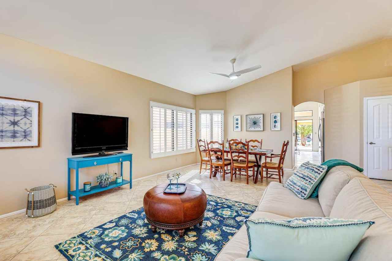 253 E Vaughn Ave #1386143P - Photo 4 of 33