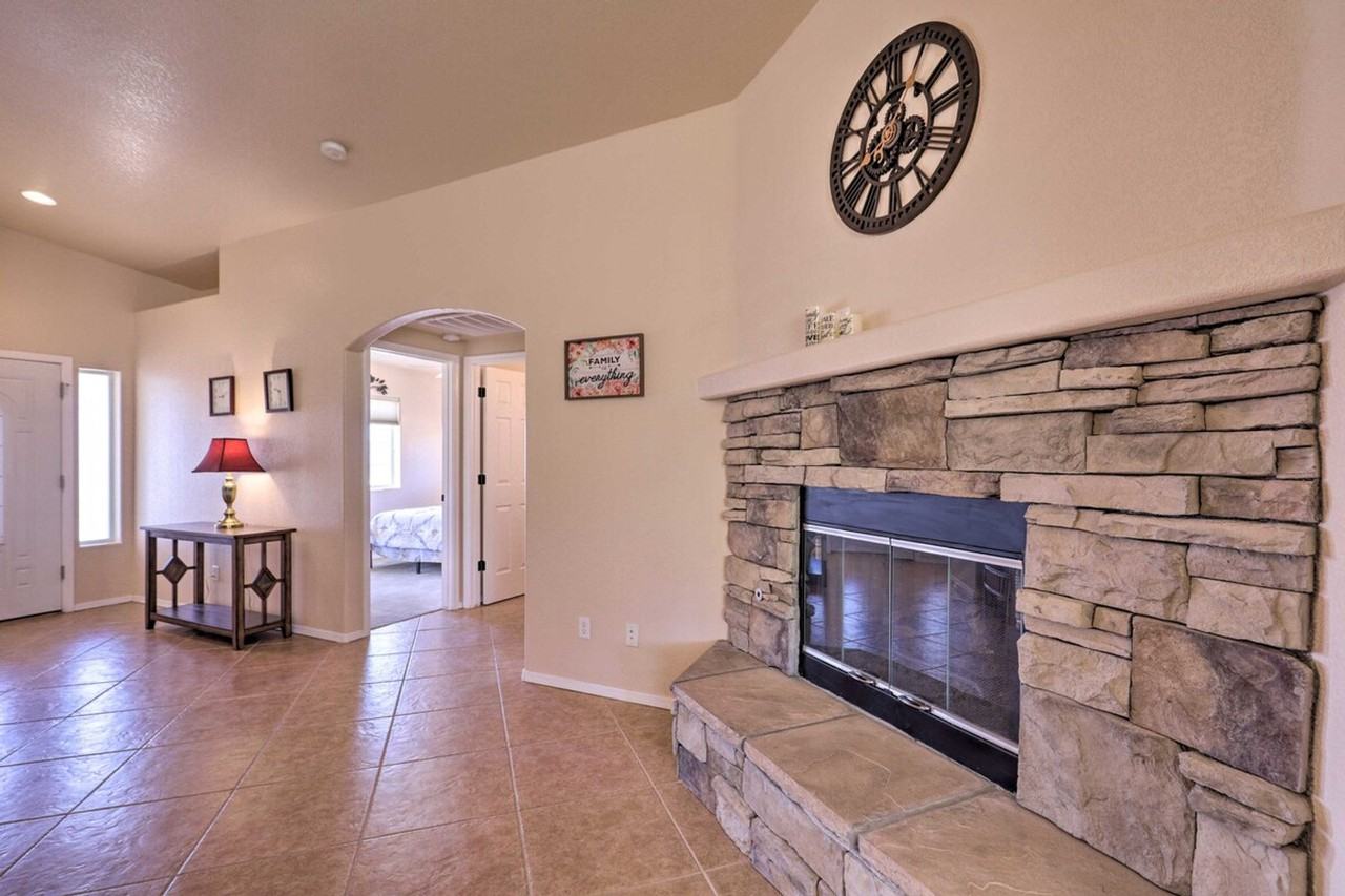 2447 Rio Dr #1383672P - Photo 4 of 25