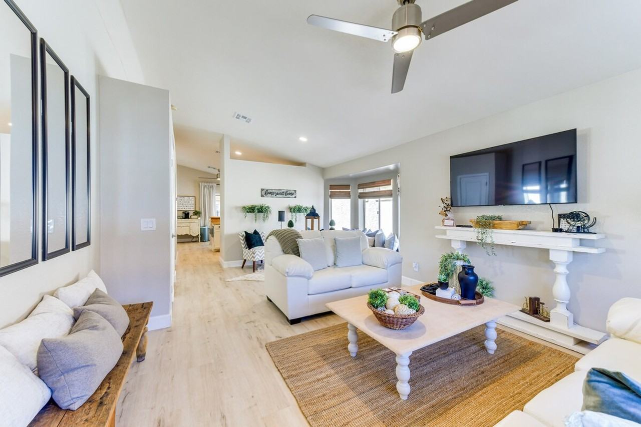 1120 N Val Vista Dr #1386007P - Photo 6 of 31