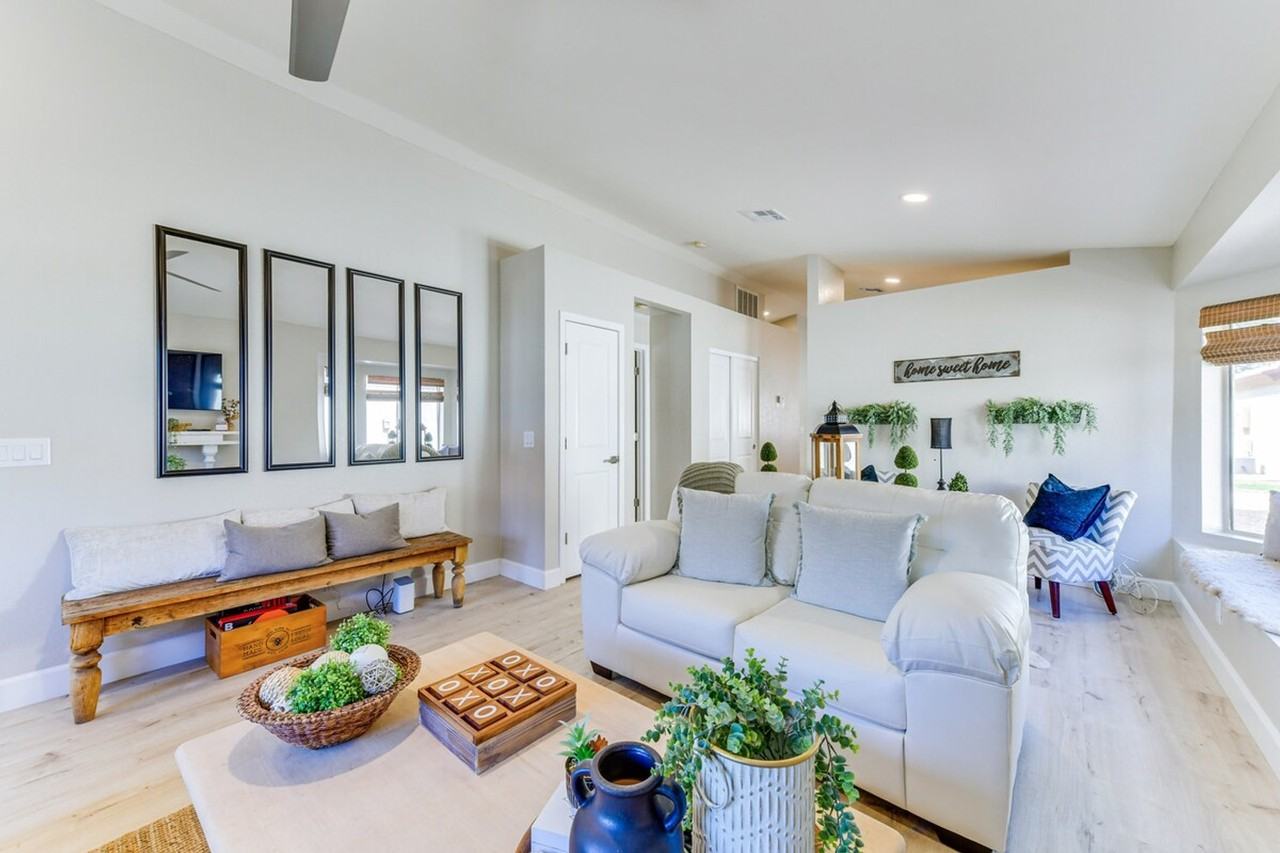 1120 N Val Vista Dr #1386007P - Photo 7 of 31