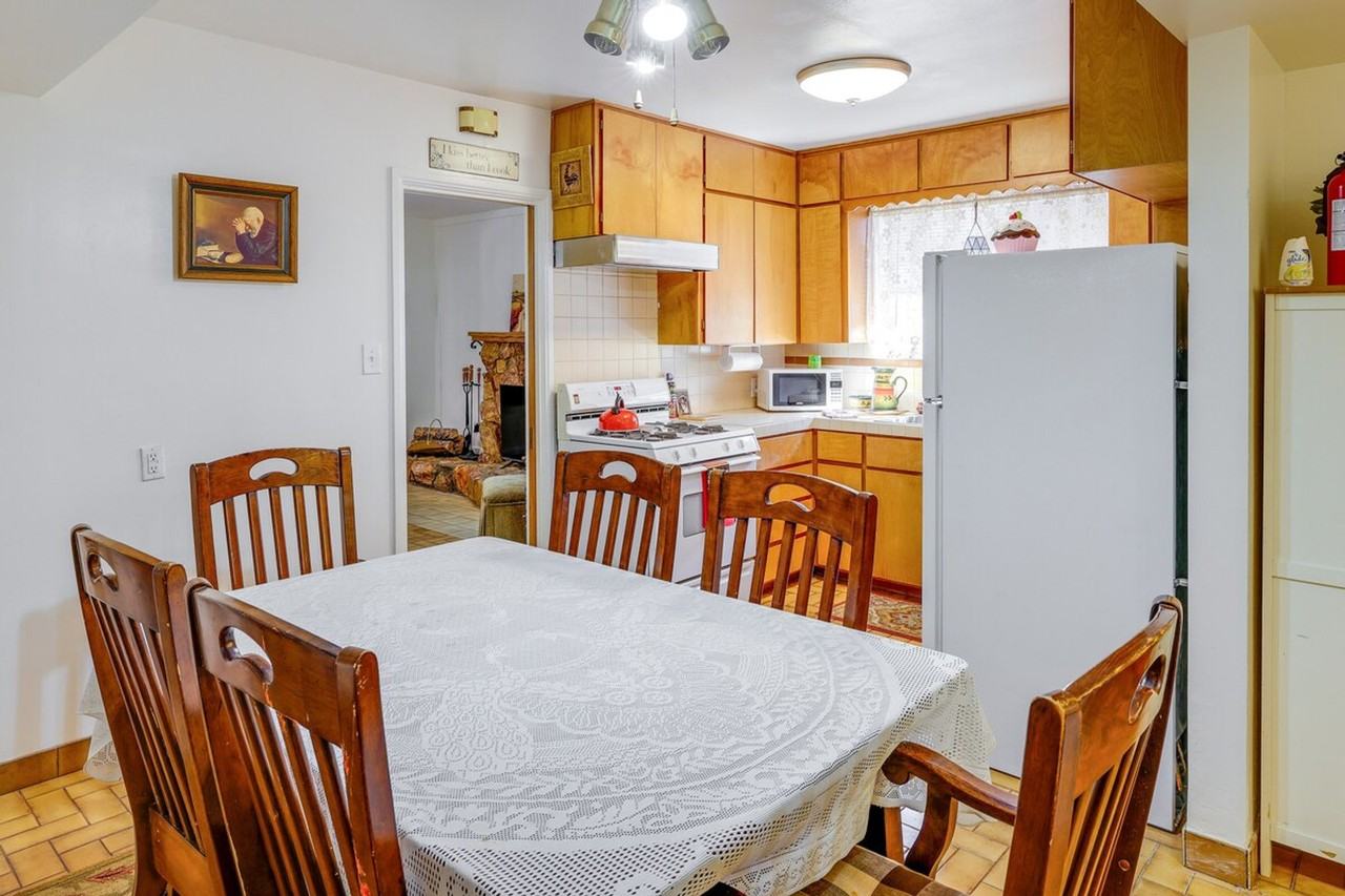 331 W Windsor Ave #1385717P - Photo 6 of 25