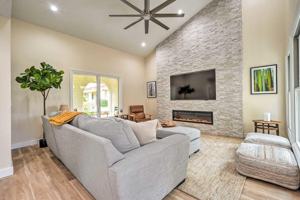 featured image of 7833 E Foxmore Ln