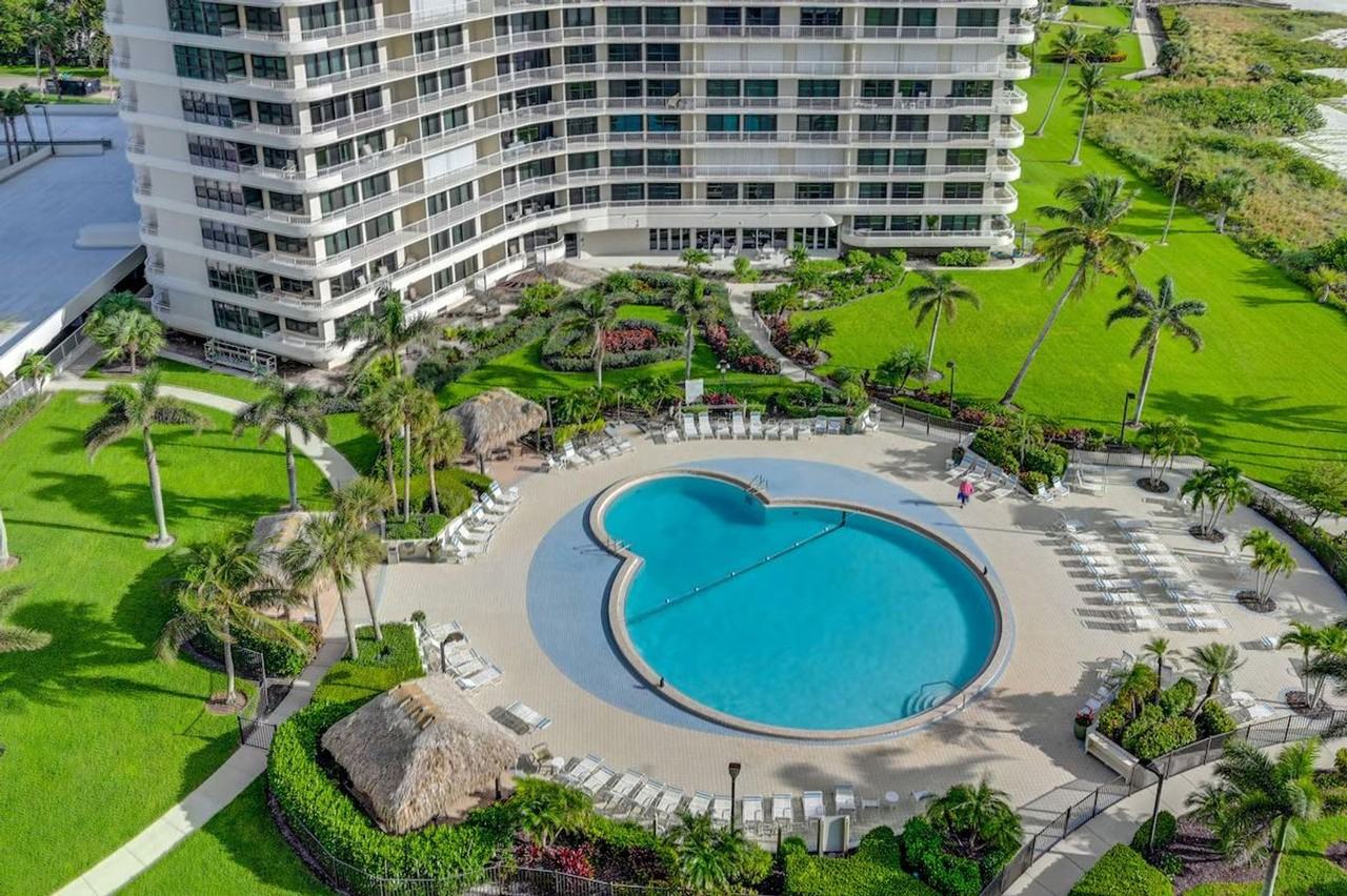 320 Seaview Ct #1385822P - Photo 6 of 27