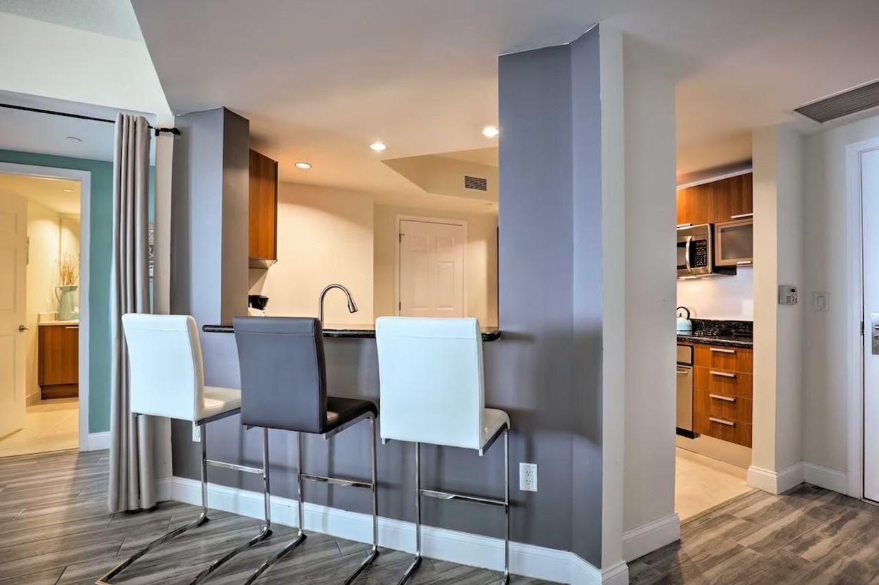 241 Riverside Dr #1385881P - Photo 7 of 34