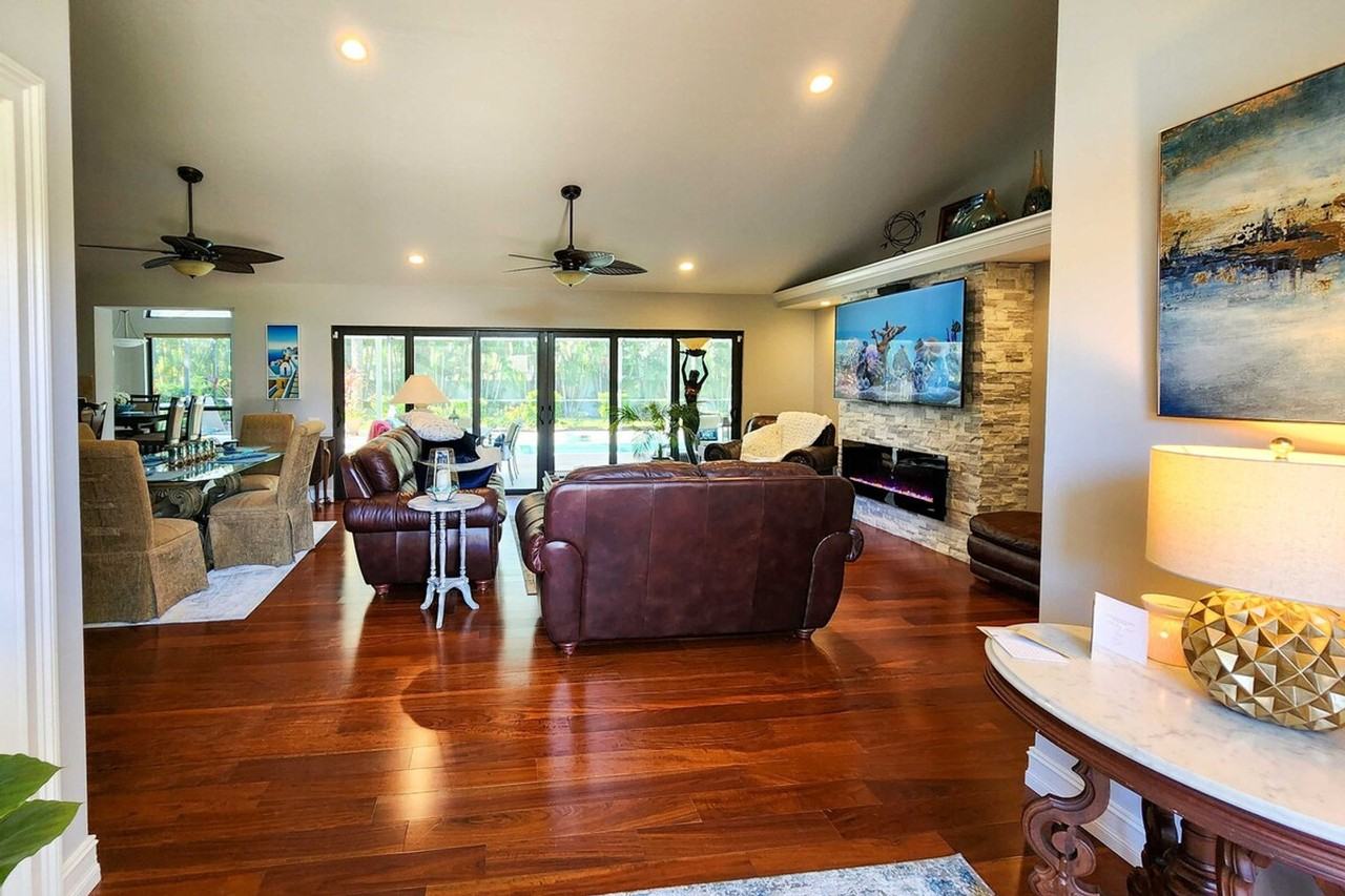 28450 Winthrop Cir #1385863P - Photo 4 of 31