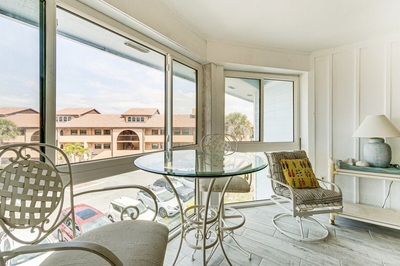 1745 Gulf Blvd #1383662P - Photo 2 of 28