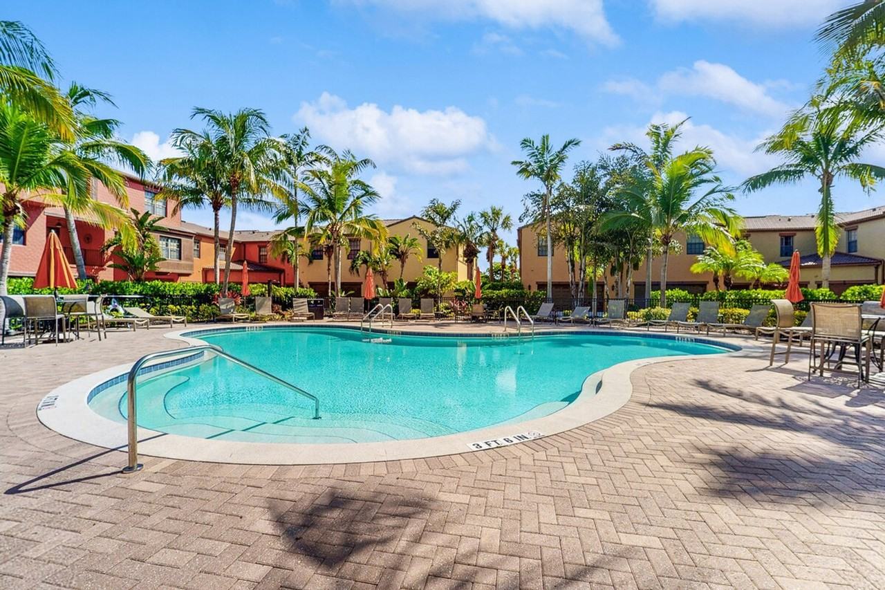 9115 Capistrano St S #1386173P - Photo 3 of 32