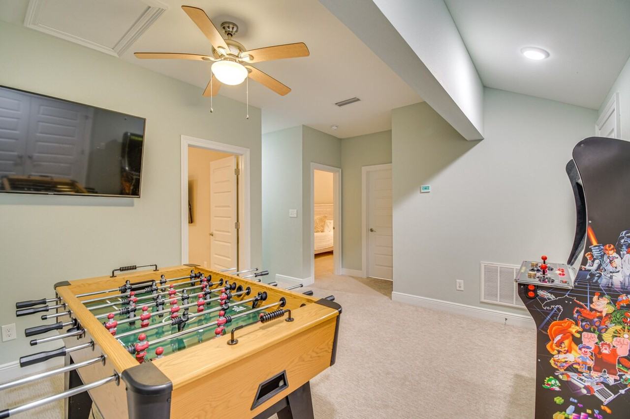 13941 Del Rio Dr #1386192P - Photo 5 of 33