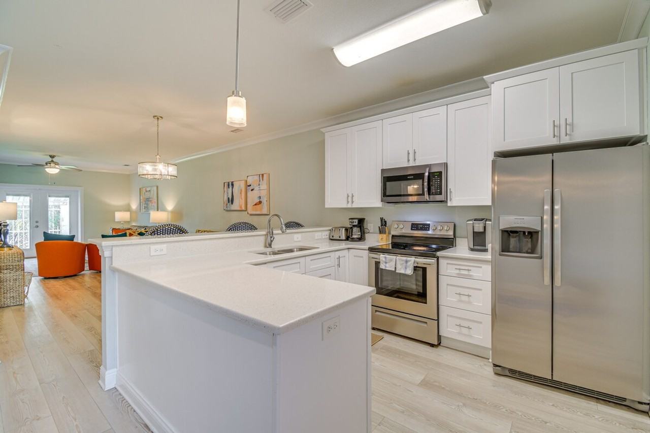 13941 Del Rio Dr #1386192P - Photo 7 of 33