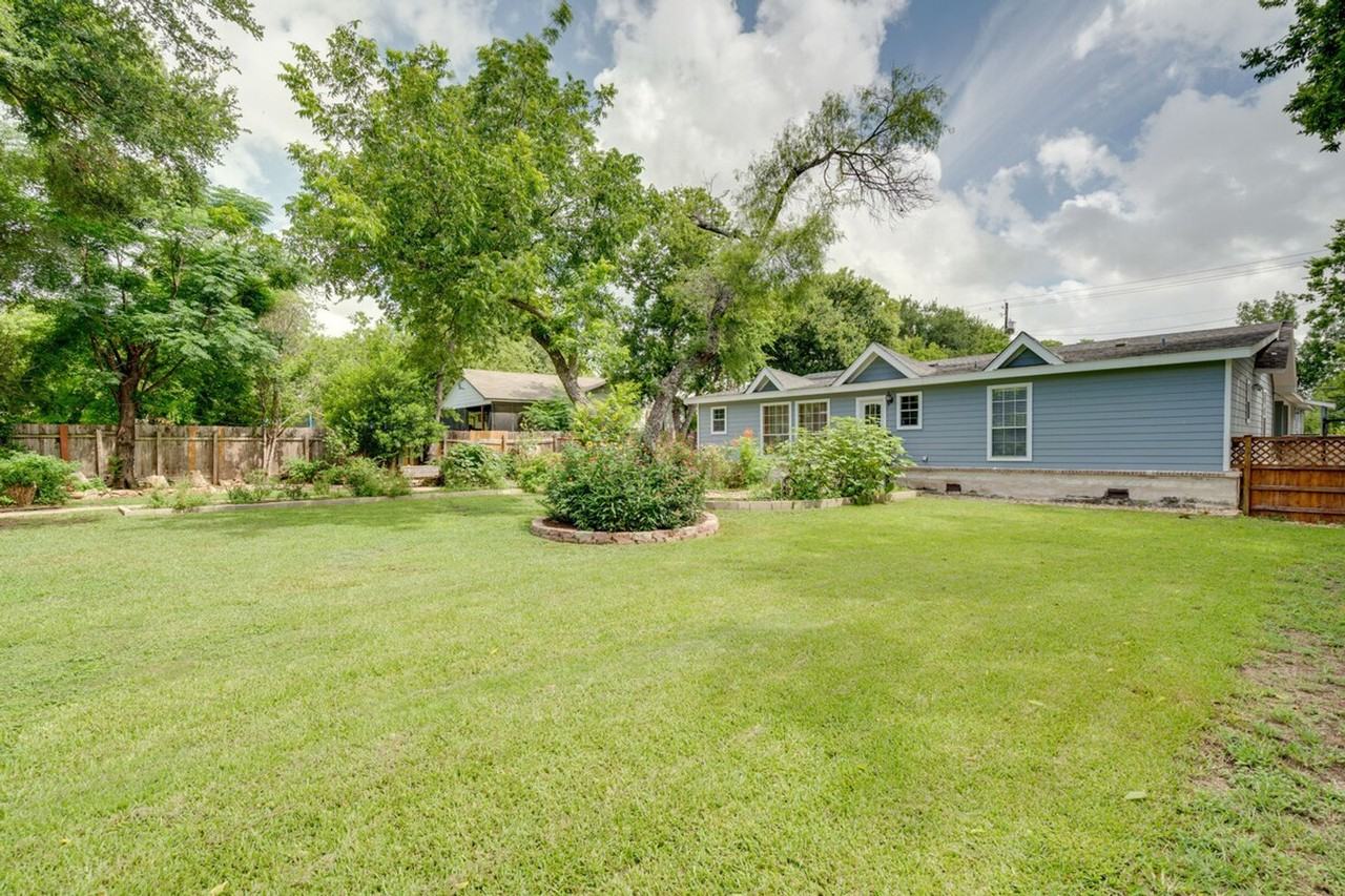 2609 Wheless Lane - Photo 4 of 33