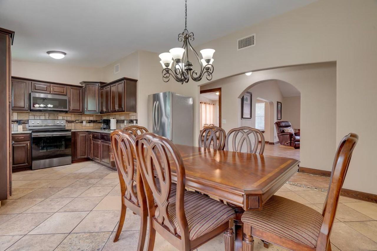 2609 Wheless Lane - Photo 7 of 33