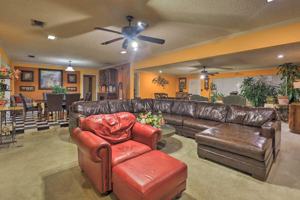 featured image of 2109 Woodside Dr