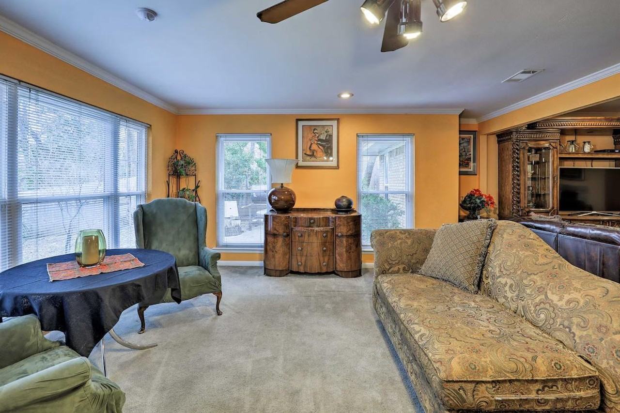 2109 Woodside Dr #1386258P - Photo 3 of 25