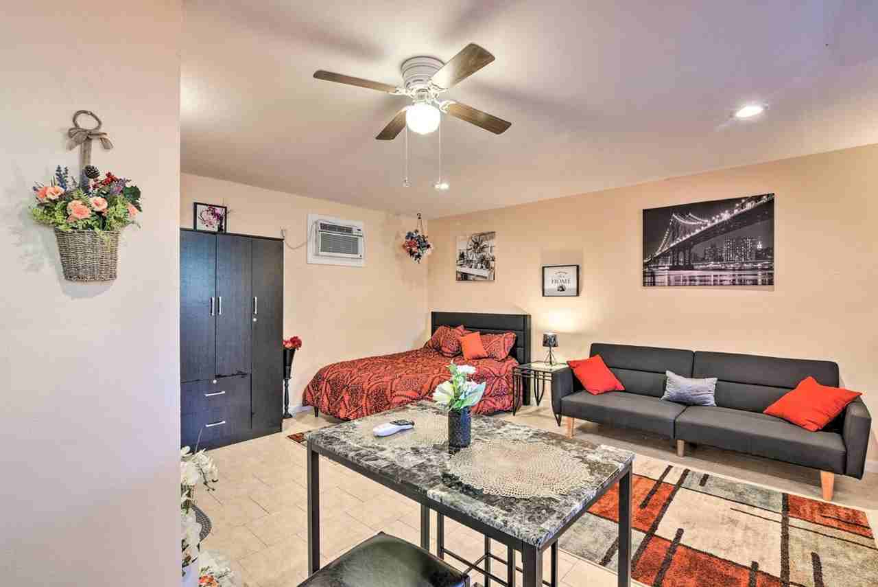 1319 40th St #1386055P - Photo 2 of 24