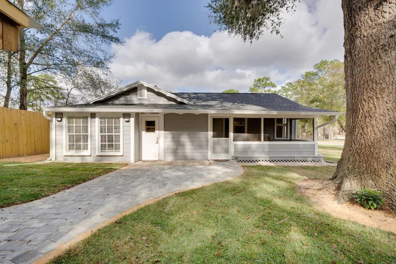 224 E Kelly Park Rd #1385825P - Photo 2 of 26