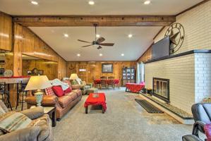 featured image of 928 Welch Ln