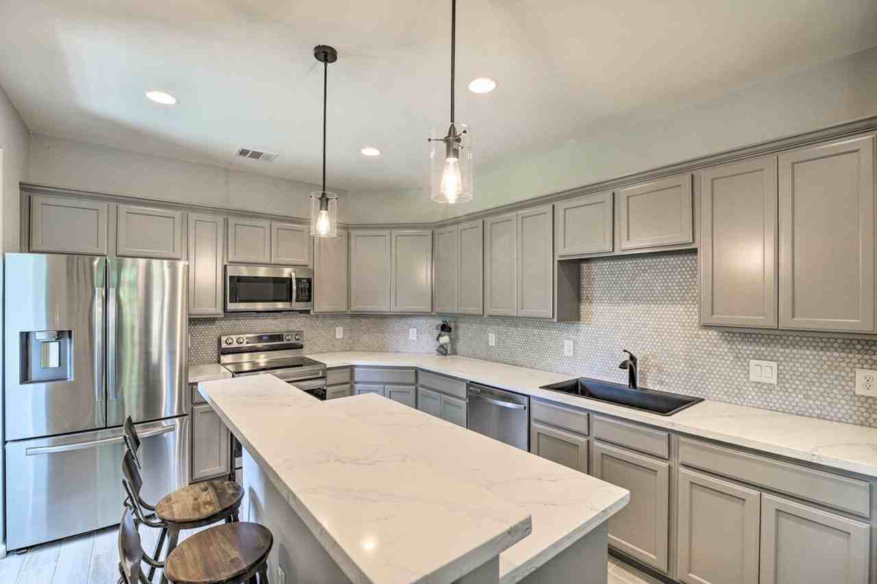 4835 Sunflower St #1385590P - Photo 2 of 28