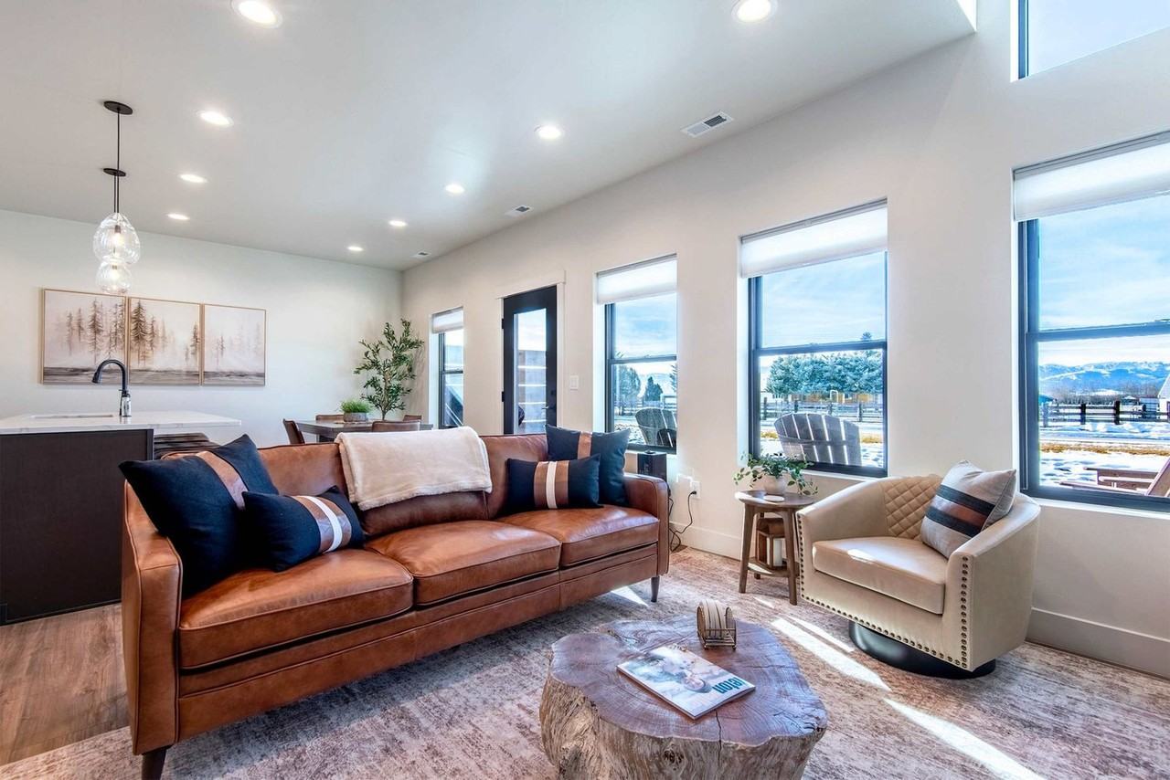 690 Stone Peak Loop #1466390P - Photo 2 of 50