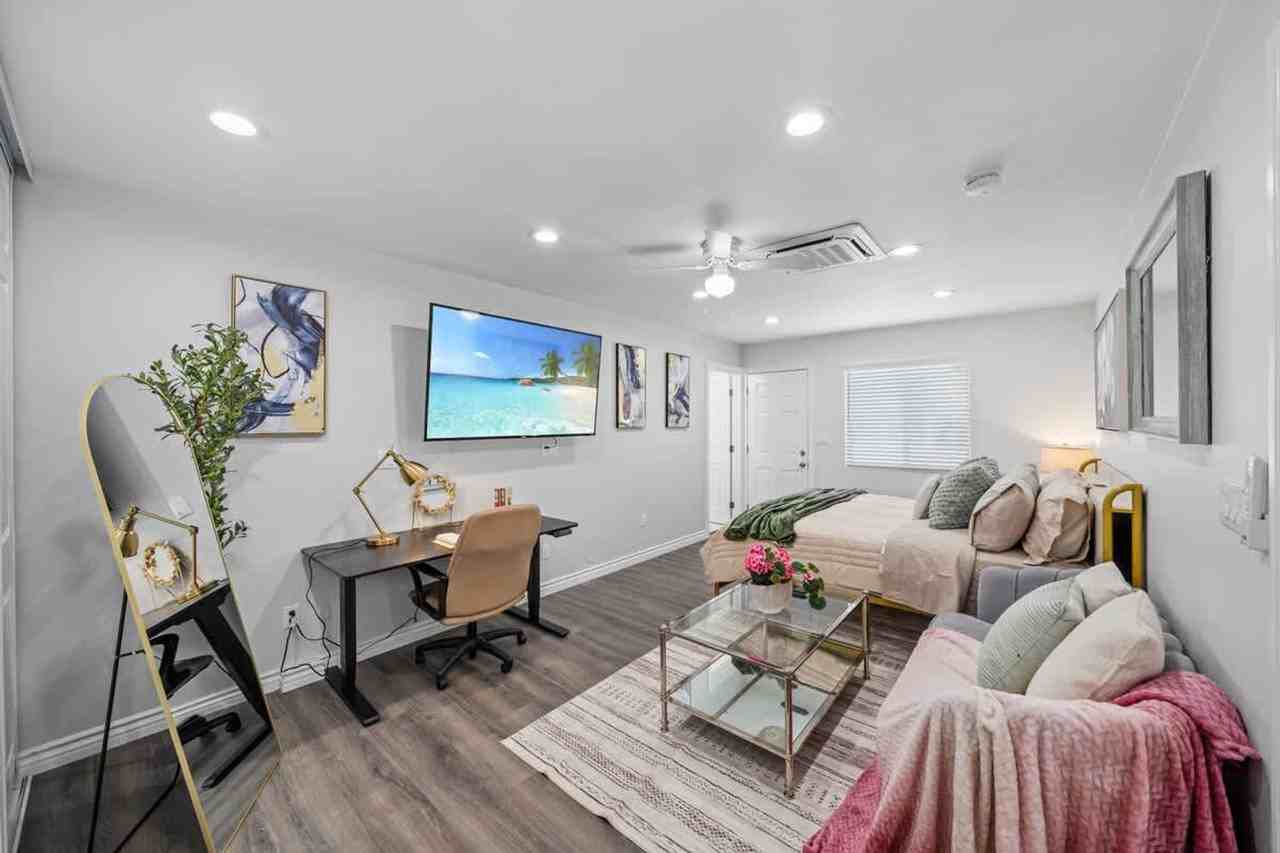 10983 Parkdale Avenue - Photo 6 of 48
