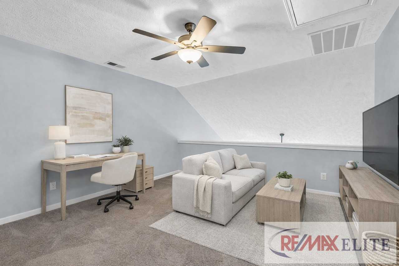 1011 Leadville Drive - Photo 5 of 33