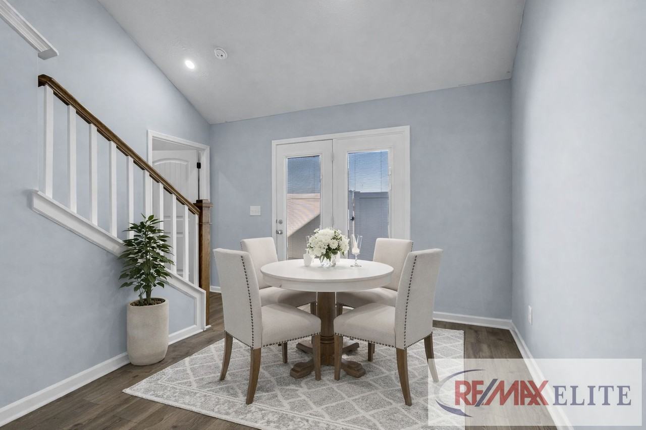 1011 Leadville Drive - Photo 3 of 33