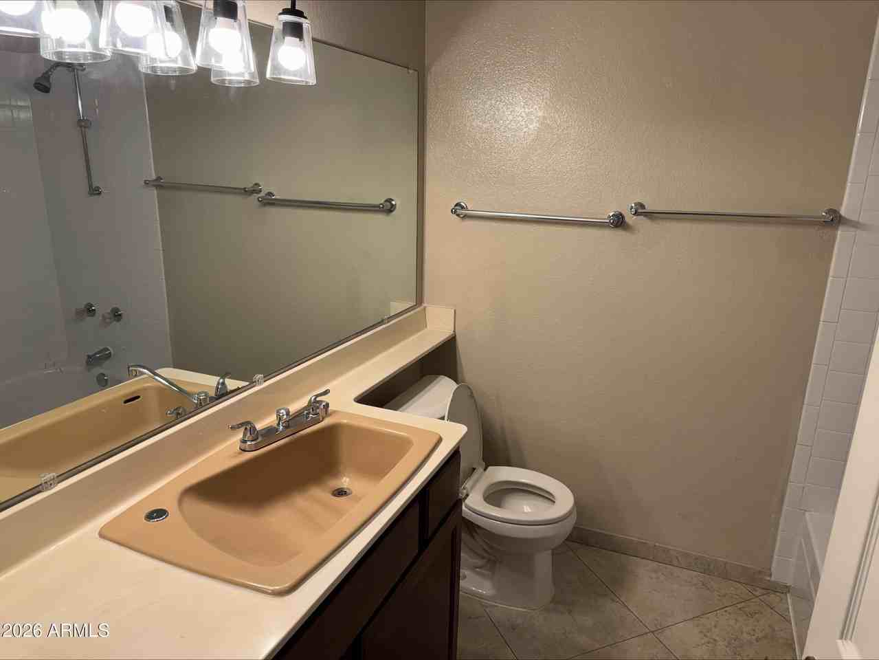 1206 W Citation Dr - Photo 6 of 14