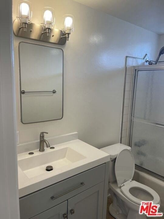 1620 Brockton Ave Apt 4 #4 - Photo 7 of 8