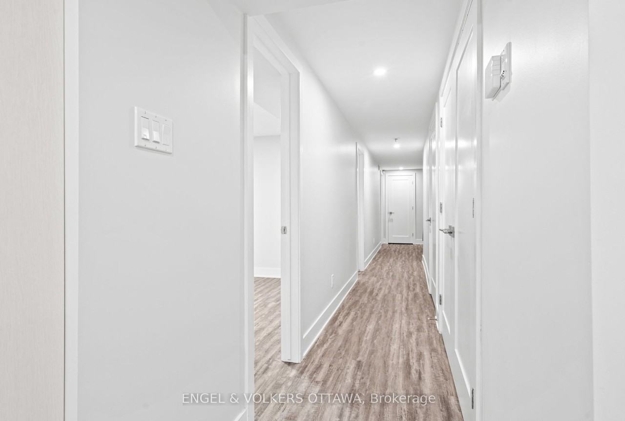 569 Mcleod Street 4 - Photo 7 of 16