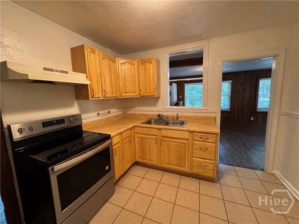 1980 S Lumpkin St Apt B #B - Photo 7 of 14