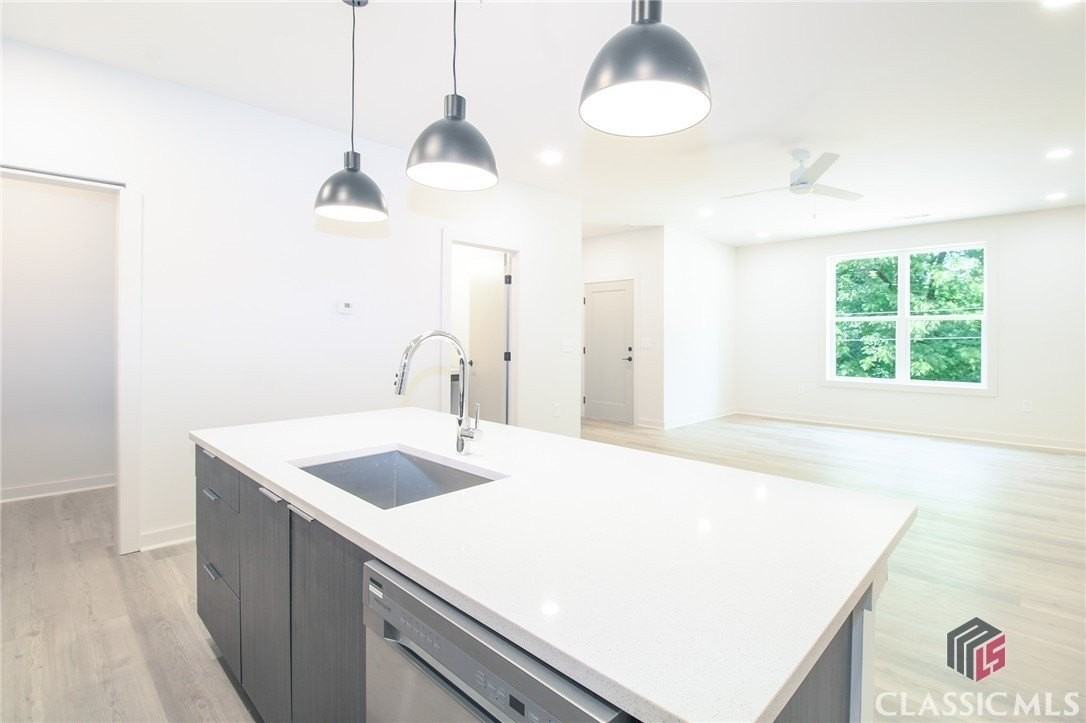 240 Martha Dr Unit 140 #140 - Photo 3 of 28