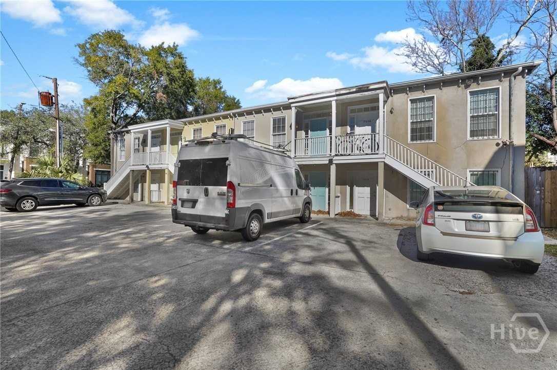 702 Tattnall St Apt B #B - Photo 2 of 24