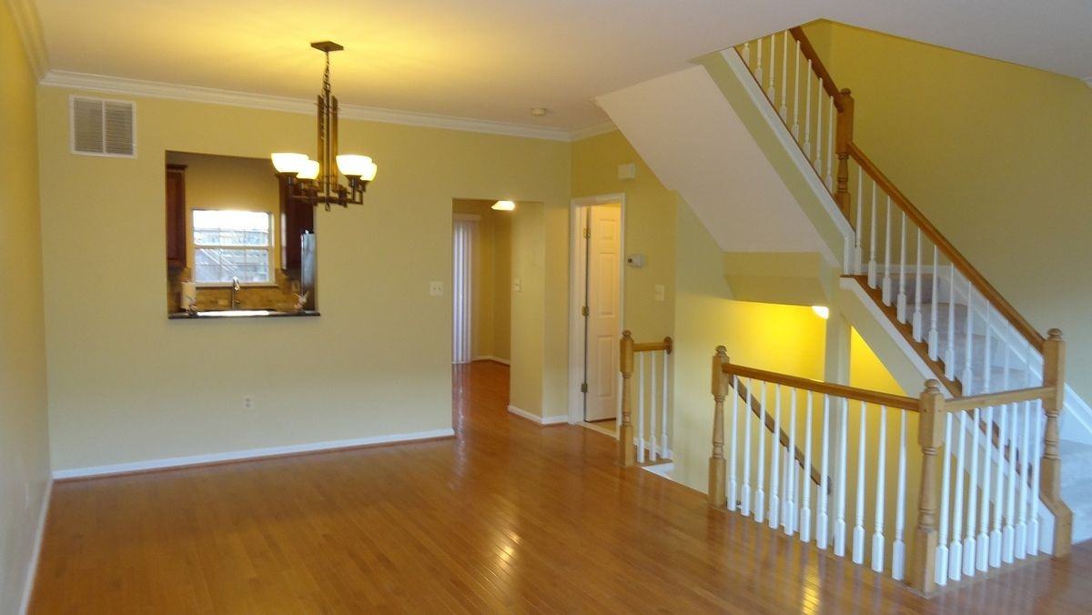 2427 Clover Field Cir - Photo 5 of 17