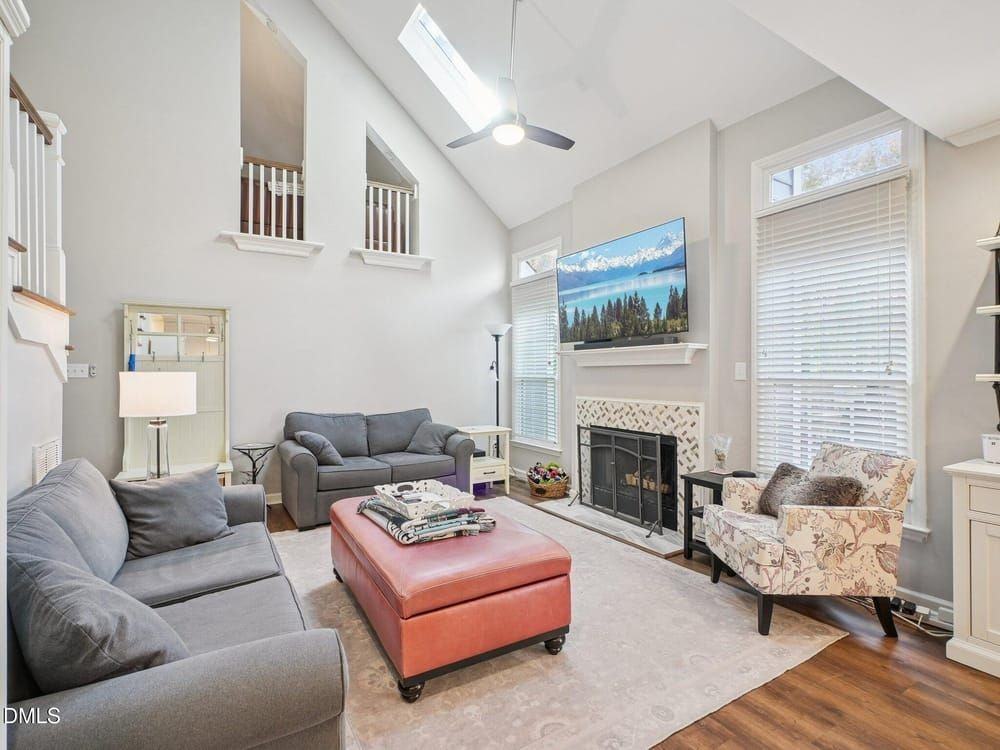 204 Leeward Ct - Photo 6 of 24