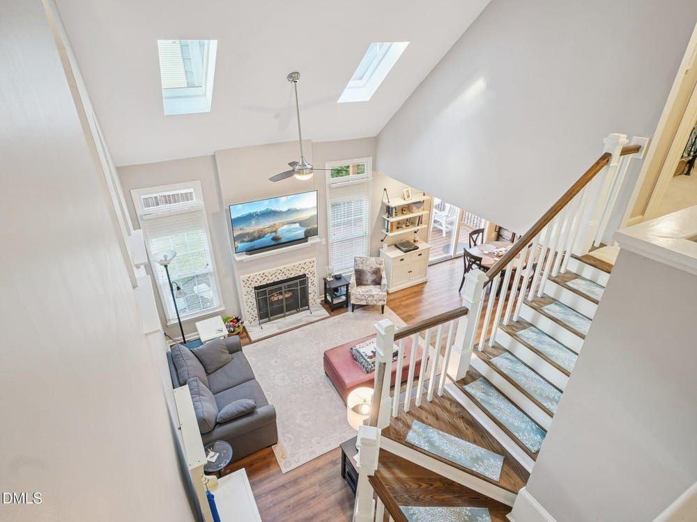 204 Leeward Ct - Photo 7 of 24