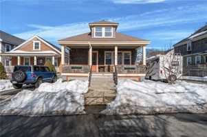 featured image of 25 Peckham Ave