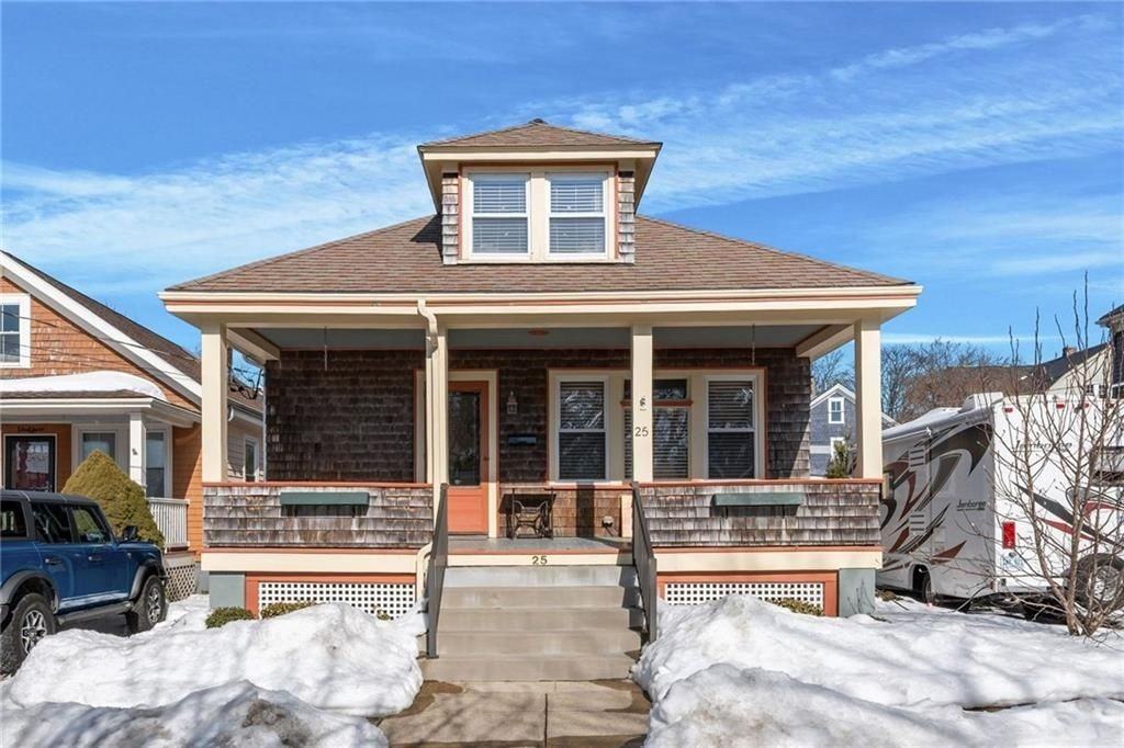 25 Peckham Ave - Photo 2 of 41