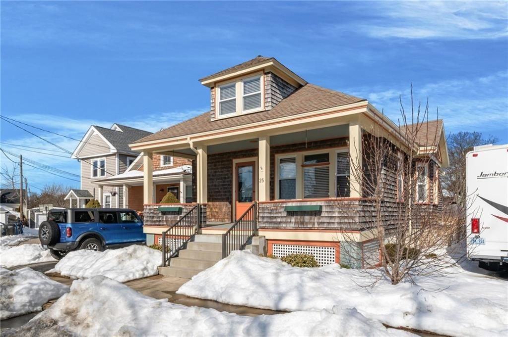 25 Peckham Ave - Photo 4 of 41