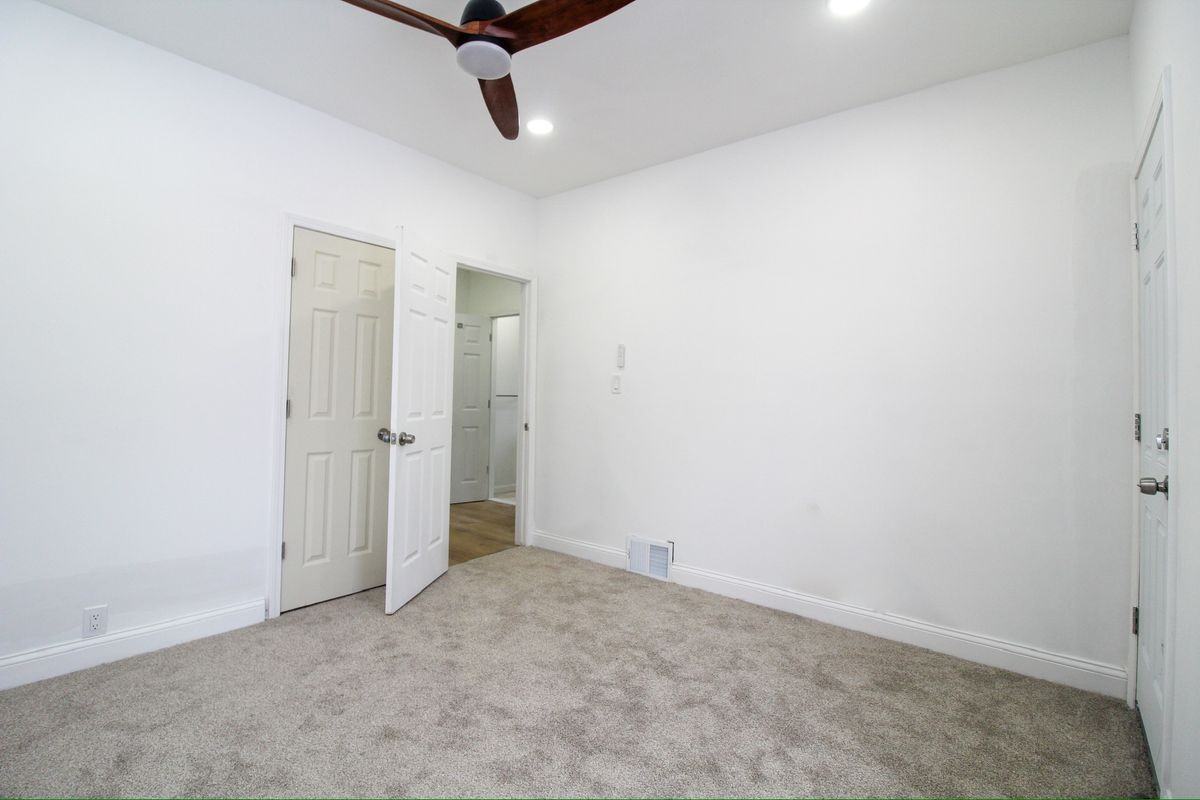 2979 W Grand St - Photo 6 of 11