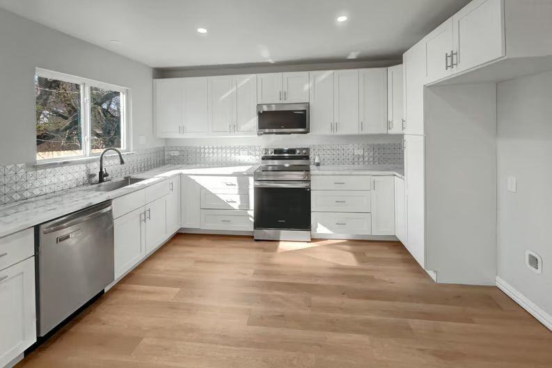 9619 Tamalpais Dr - Photo 3 of 12