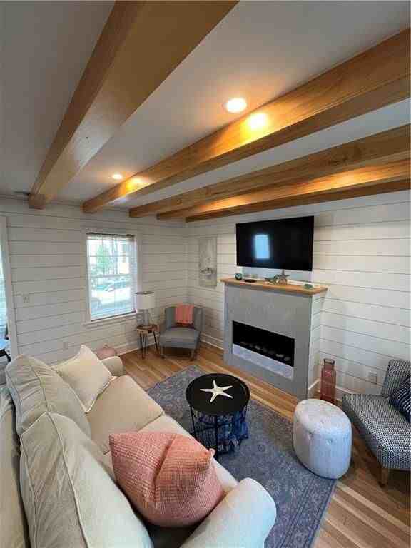 21 Connection St - Photo 2 of 30