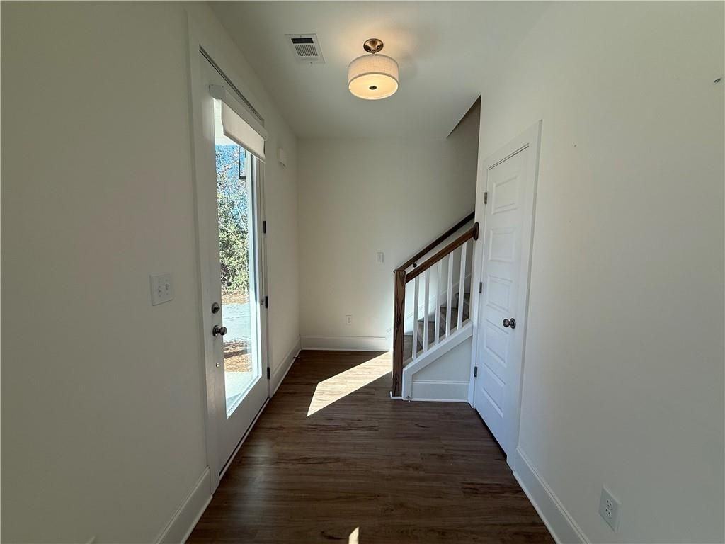 2936 Cherokee Rd - Photo 3 of 15