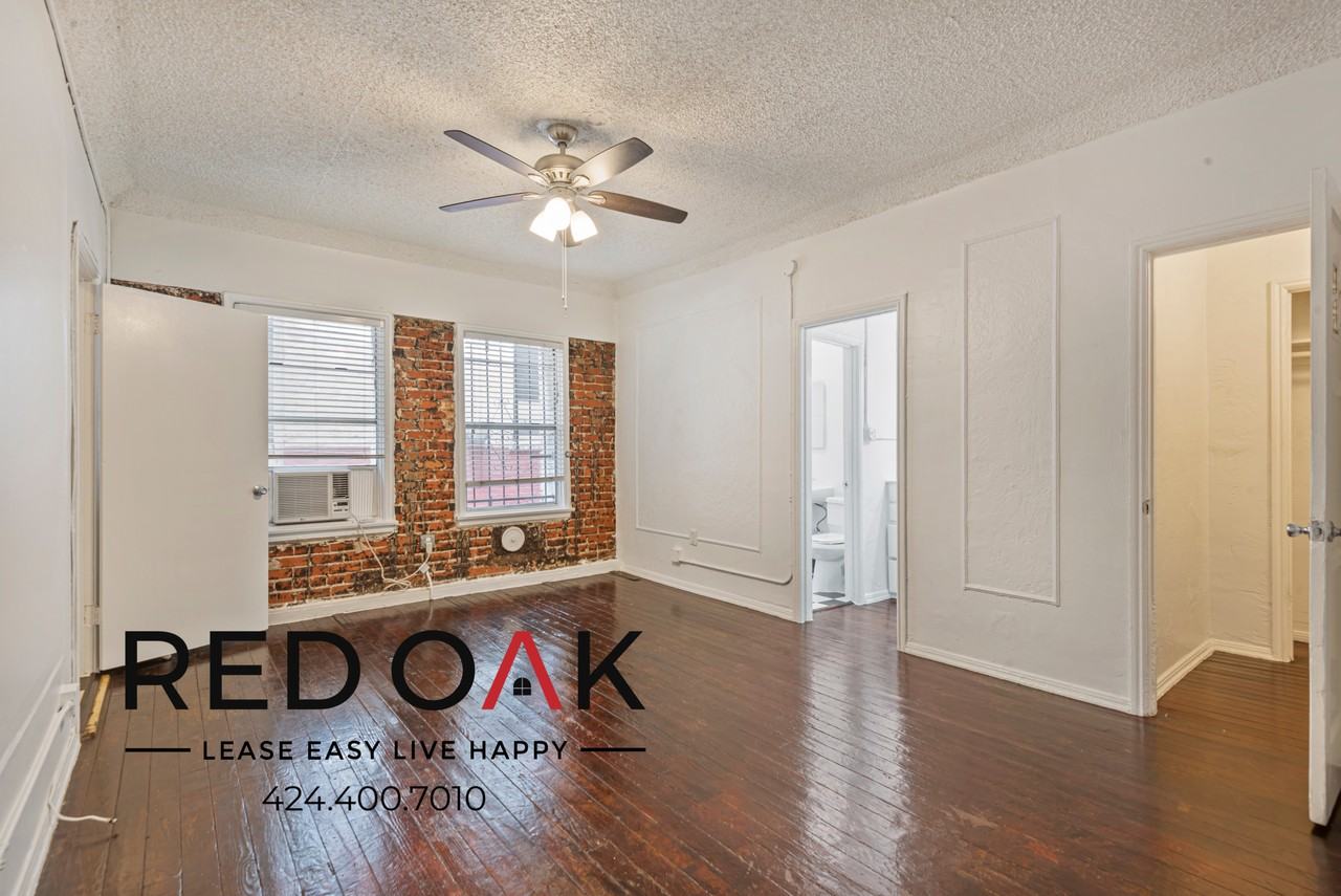 849 S Oxford Ave #102