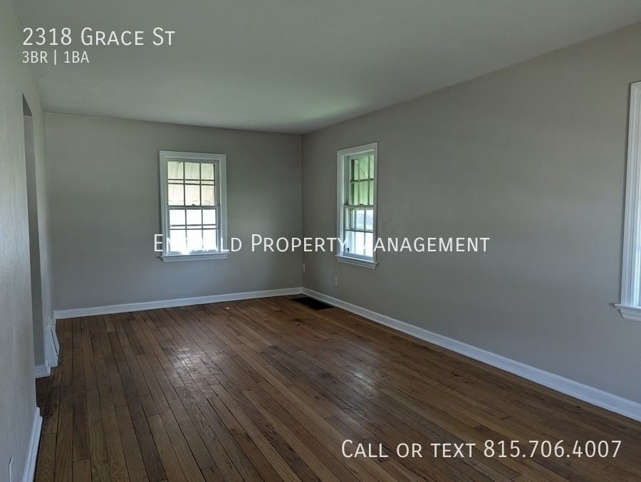 2318 Grace St - Photo 2 of 12