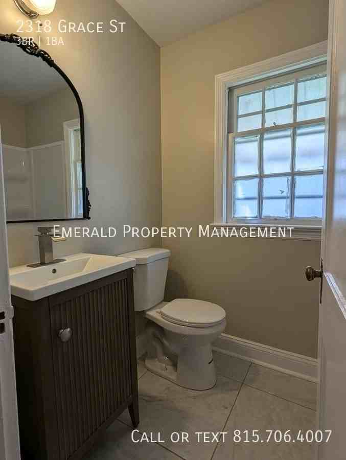 2318 Grace St - Photo 7 of 12
