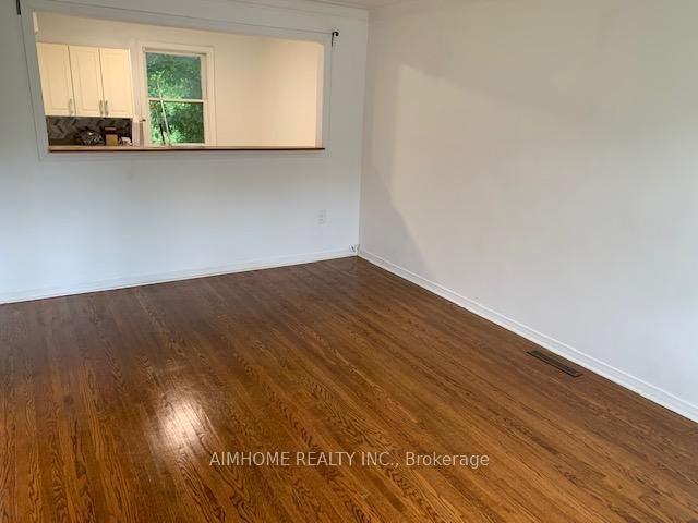 224 Finch Avenue East #Main - Photo 5 of 12