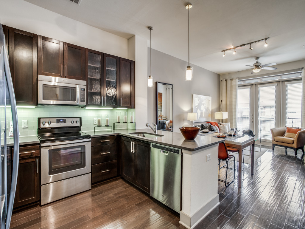 Teak at the Branch - Photo 3 of 20