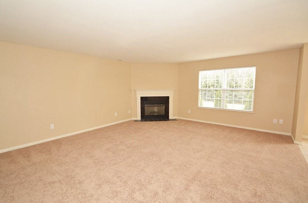 4768 Beach Club Dr - Photo 2 of 29