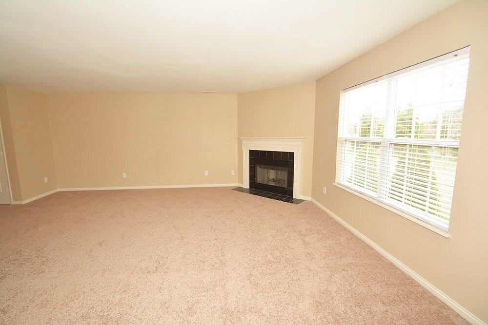 4768 Beach Club Dr - Photo 6 of 29