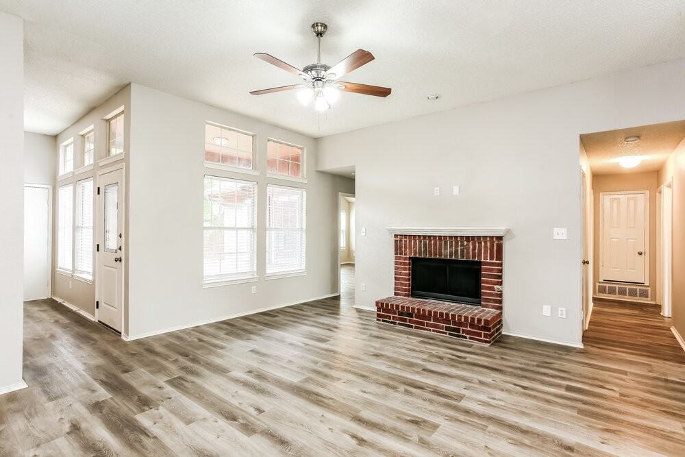 7026 Lo Chalmers Ln - Photo 4 of 16